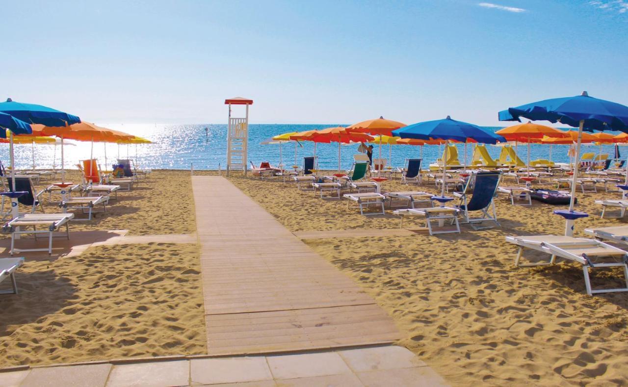 Appartamenti Lucerna Lignano Sabbiadoro Exterior foto